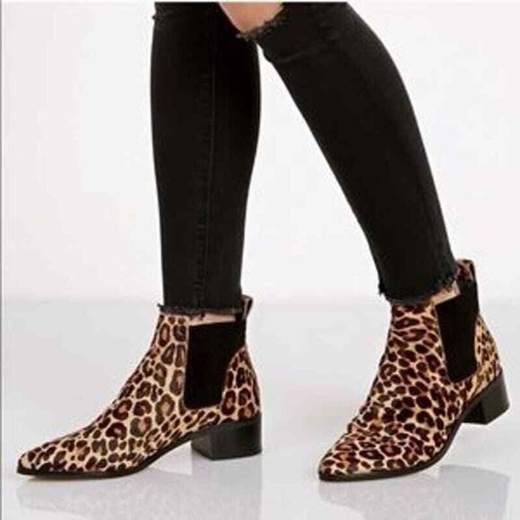 Dolce Vita Shoes - DOLCE VITA womens leopard print calf hair booties boots size 6